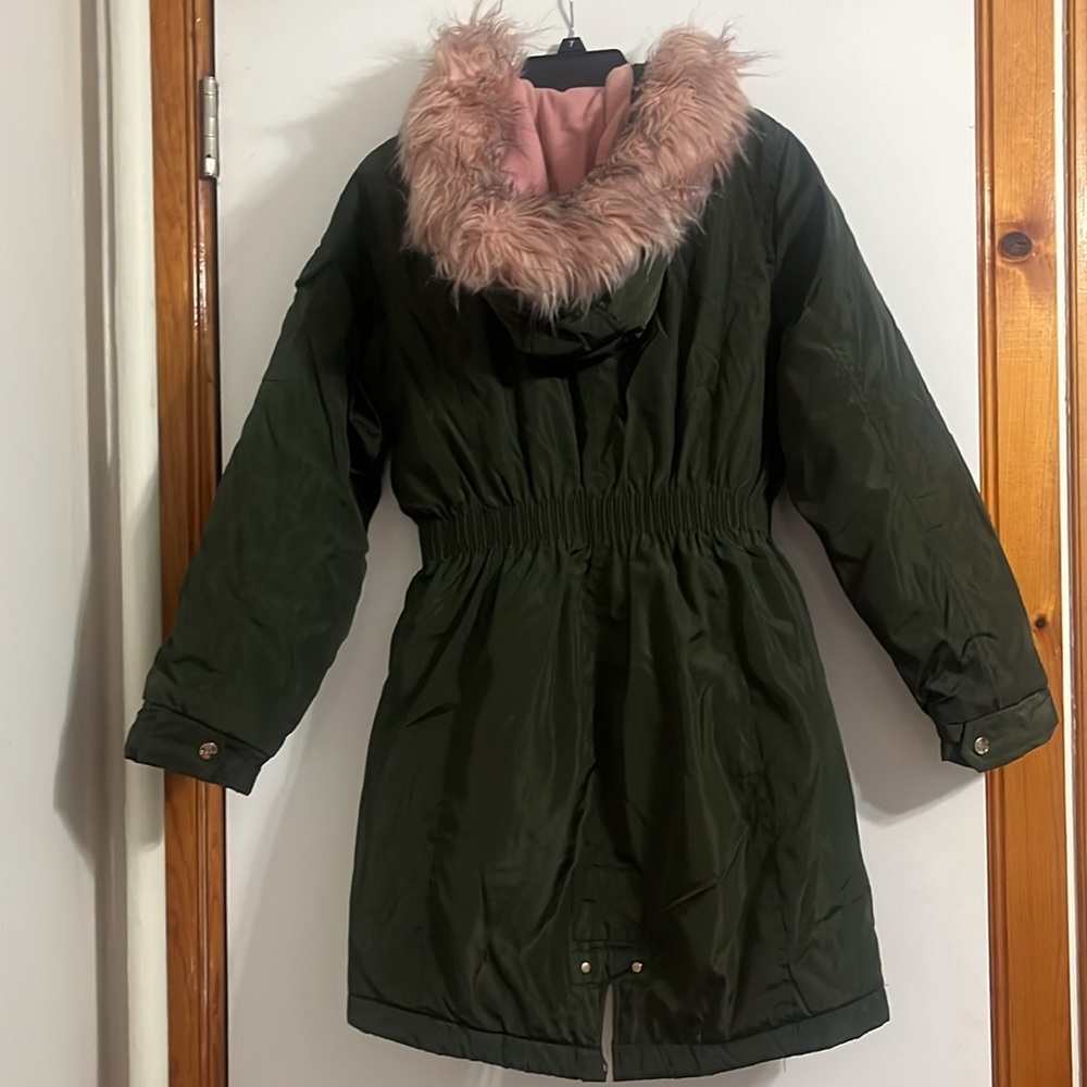 DKNY Girls Long Puffer Coat size L 14/16 color green with pink Faux-Fur Hood - Picture 5 of 13